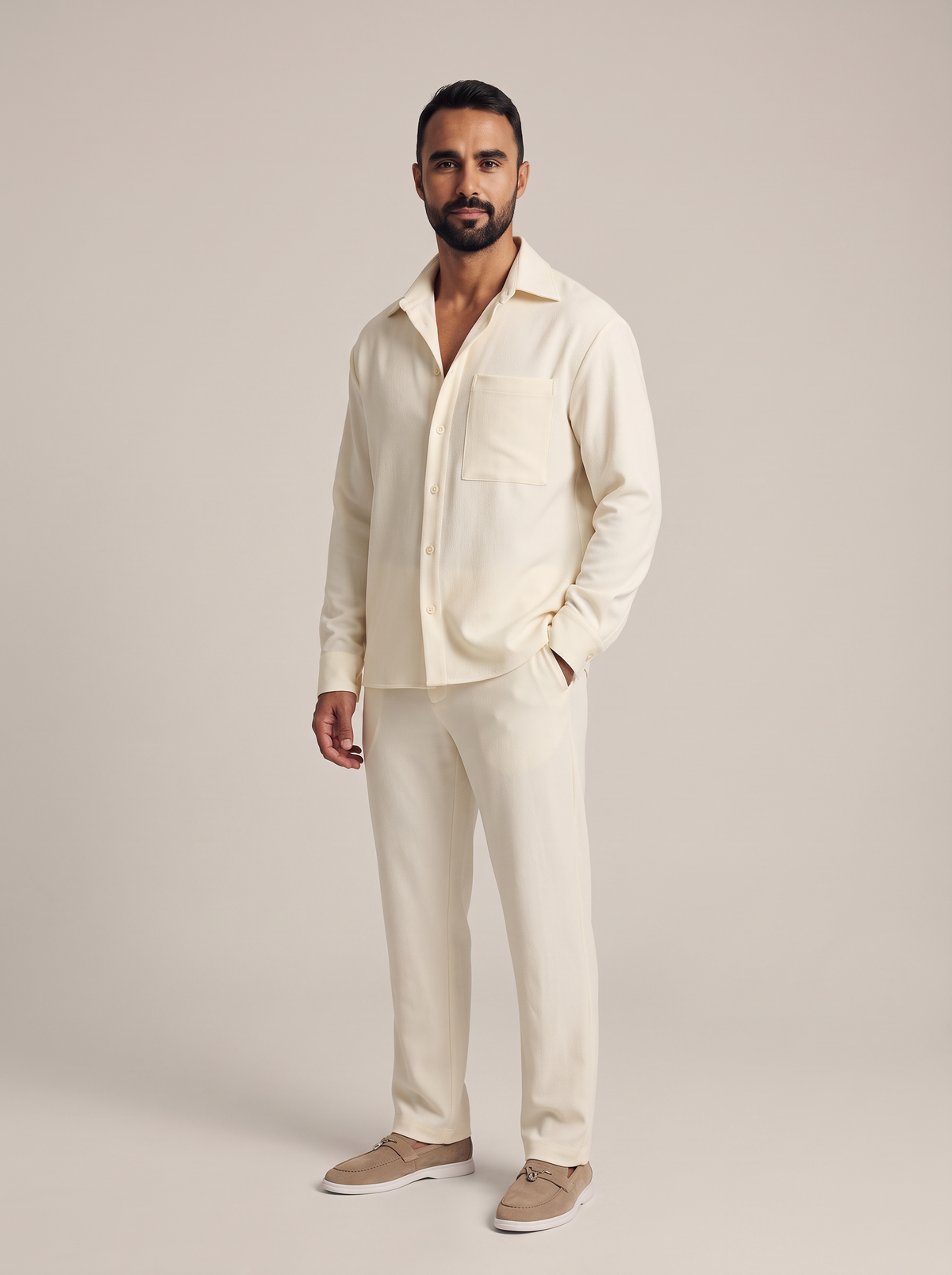 IVO Champagne suit set three-quarter